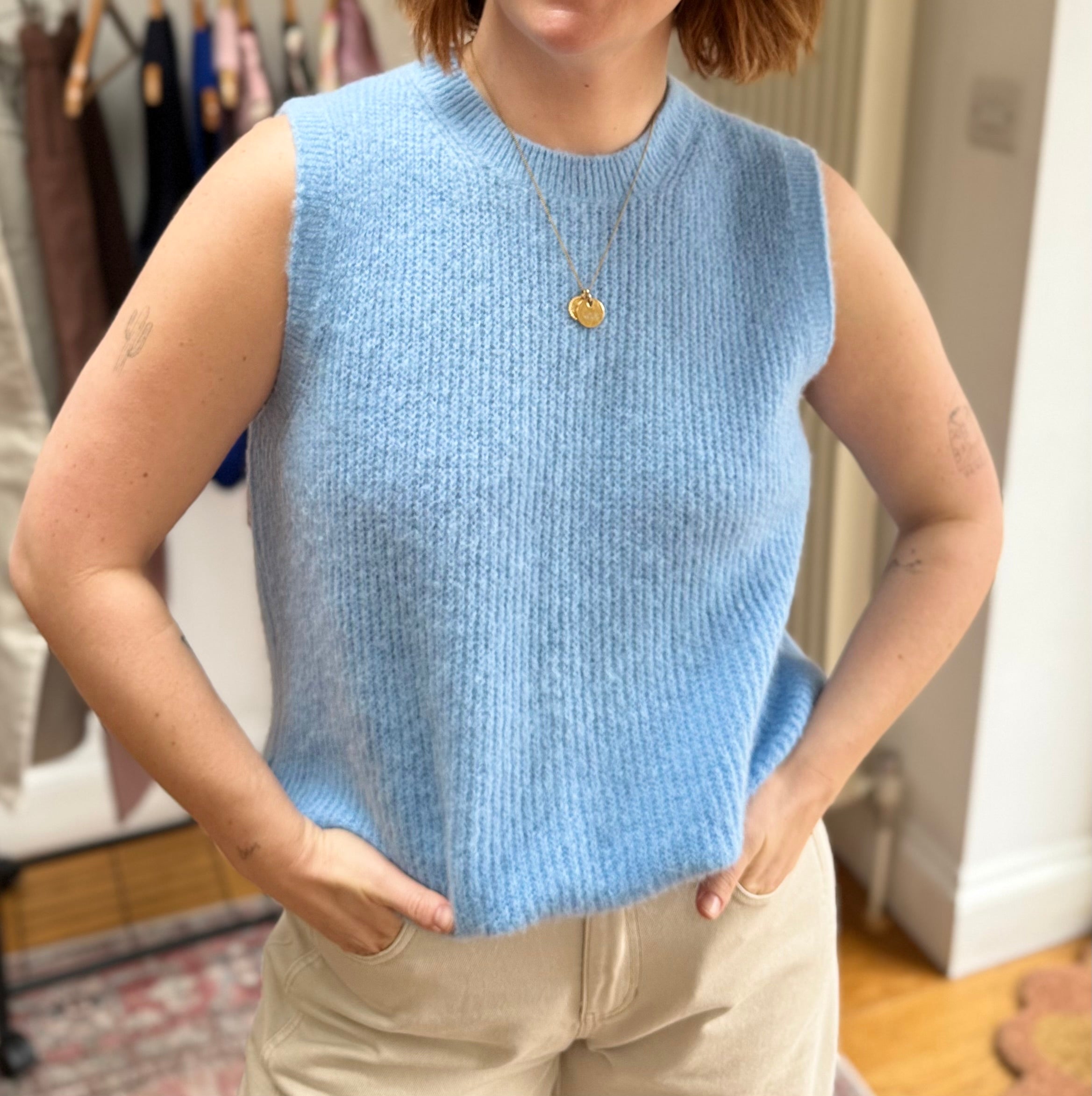Alpaca Wool Blend Sleeveless Sweater Vest - Cornflower Blue
