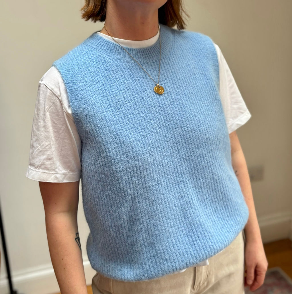Alpaca Wool Blend Sleeveless Sweater Vest - Cornflower Blue